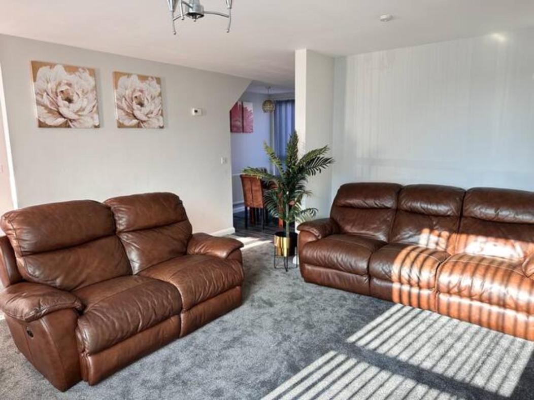 Crystal Home Манчестър Екстериор снимка